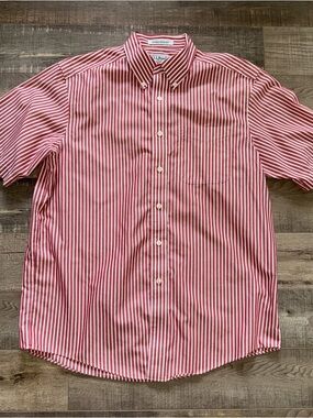 L.L. Bean Red Stripe Short-Sleeve Button-Down Shirt size medium